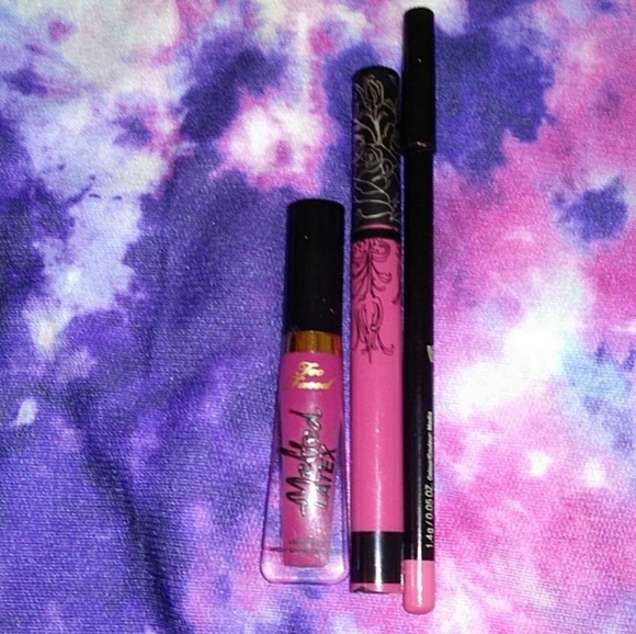 Liquid lip and lip liner bundle - Picture 1 of 3